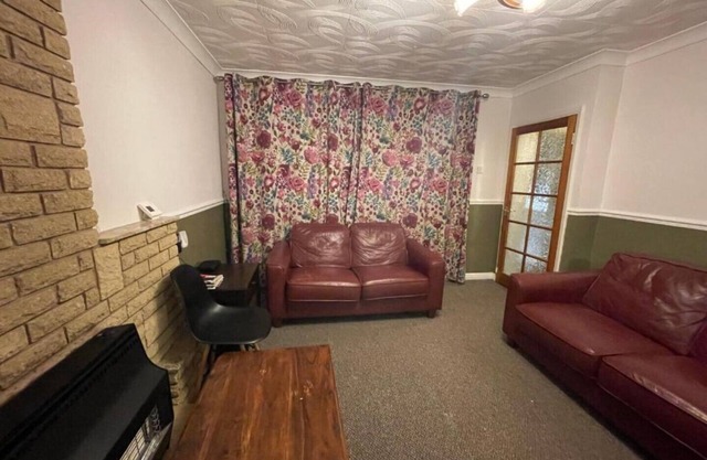 Apartment - Gregory