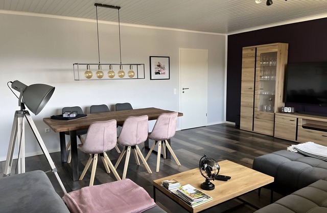 Appartement "Haus Blumenglück" avec terrasse privée, jardin partagé et Wi-Fi