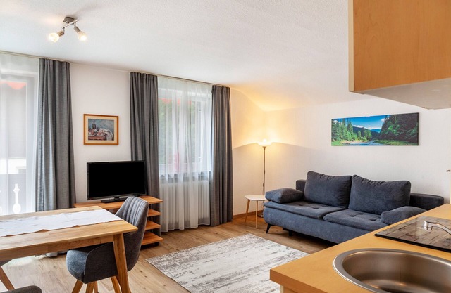 Appartement 'Haus Latschenhang 4 Ederkanzel' avec vue sur les montagnes, balcon et Wi-Fi