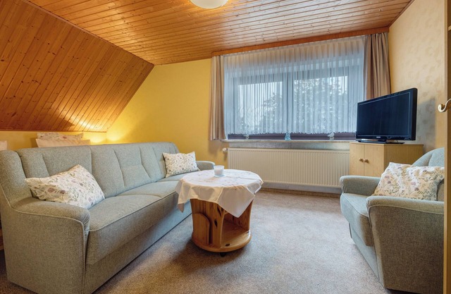 Appartement 'Haus Stoldt, Wohnung 2' avec terrasse partagée, jardin partagé et Wi-Fi