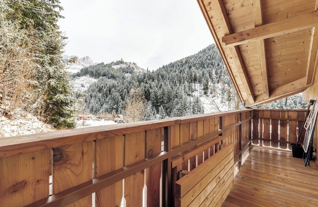 Appartement 'Heinzenhof 2' avec vue sur les montagnes, jardin partagé et Wi-Fi