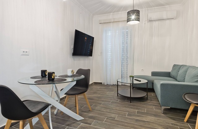 Appartement "Helios 1" avec vue sur la mer, Wi-Fi et climatisation