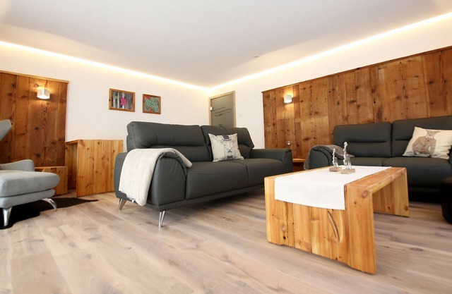 Appartement 'Holzwieb' avec terrasse privée, jardin commun et Wi-Fi