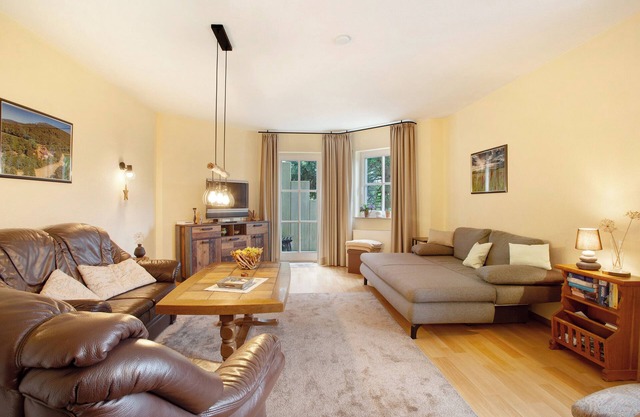 Appartement "Hönneblick" avec terrasse privée, jardin privé et Wi-Fi