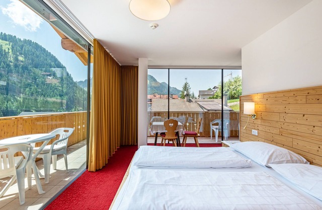 Appartement 'Hotel Residence Gardena Stevia 307' avec vue sur les montagnes & Wi-Fi
