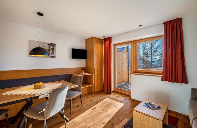 Appartement "Hubertus - Speikboden" avec vue sur les montagnes, terrasse privée et Wi-Fi