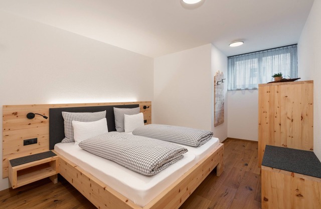 Appartement "Huberhof Edelweiss" avec vue sur les montagnes, terrasse privée et Wi-Fi