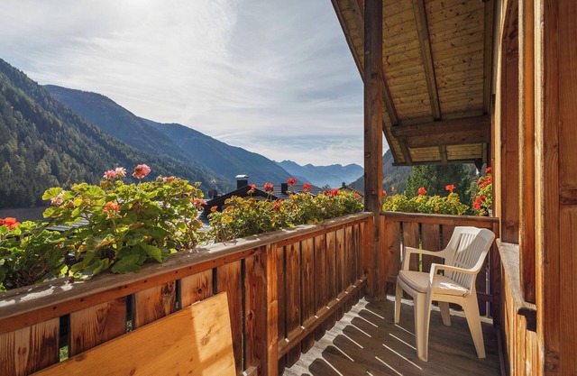 Appartement 'Inneroswalderhof 2' avec vue sur les montagnes, jardin partagé et Wi-Fi