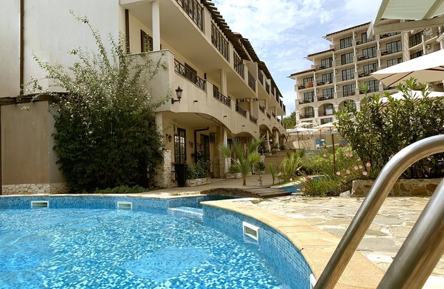 Appartement dans un hôtel 4 * et complexe Spar "The Cliff" à 100m de la plage