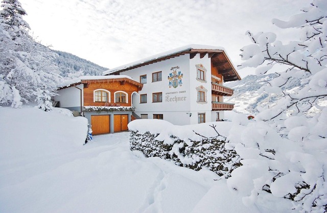 Charmant appartement de vacances à Arzl im Pitztal avec balcon