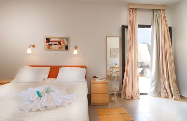 Appartement dans un hôtel 'Miraluna Studio 2' avec terrasse privée, Wi-Fi et climatisation