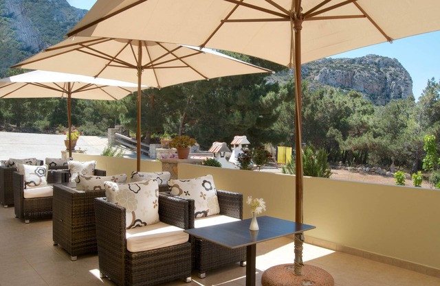 Appartement dans un hôtel 'Miraluna Two Room 2' avec terrasse privée, Wi-Fi et climatisation