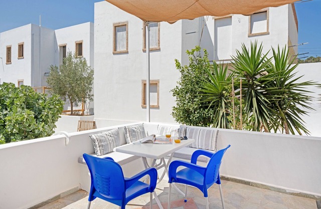 Appartement dans l'hôtel "Pico Bello Patmos 14" avec vue sur la montagne, Wi-Fi et climatisation