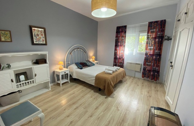 Apartment in a house with garden of more than 200 years old.