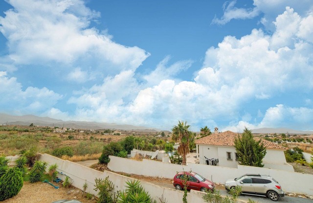 Maison de vacances avec piscine commune