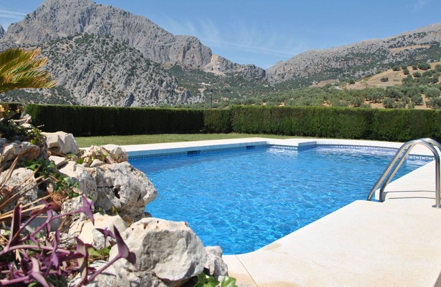 Gîte charmant avec piscine situé à Periana
