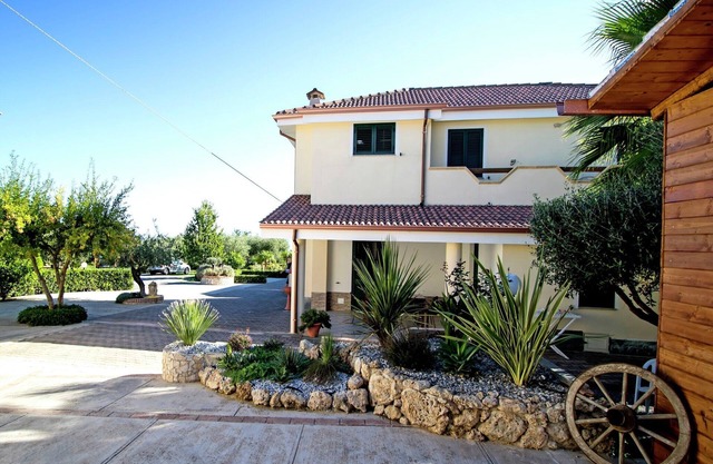 Appartement à Gasponi di Drapia avec jardin