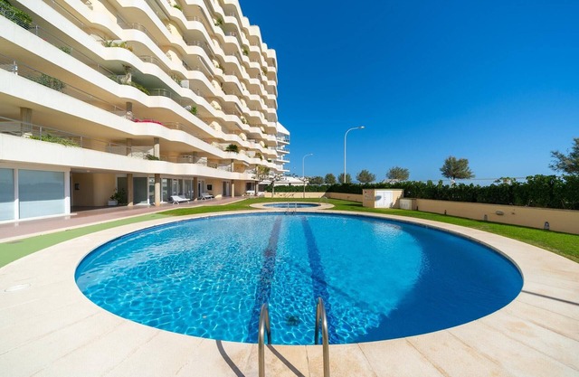 Apartment in L’Escala near Riells Beach