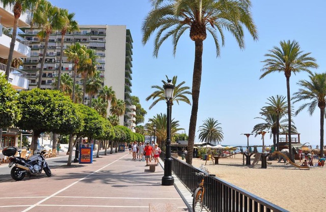 Apartment in Marbella-First Line Beach 11-9