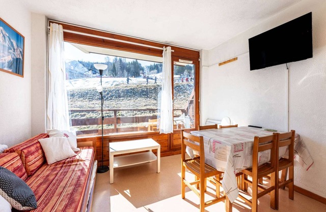 Bel appartement avec balcon à Morillon