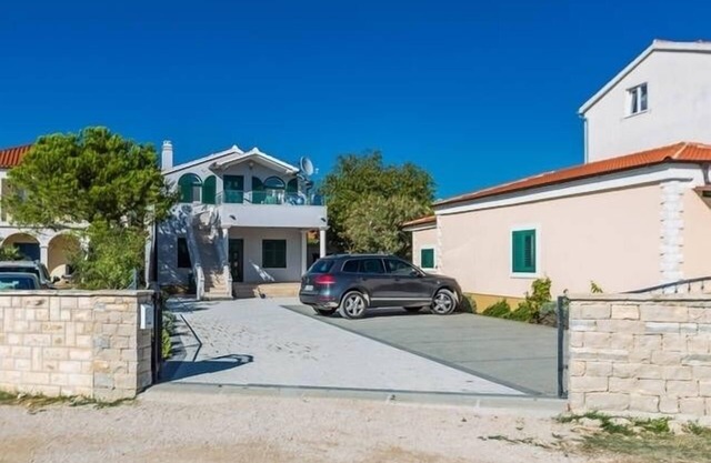 Appartement dans Pirovac avec vue mer, terrasse, Climatisation, WIFI (4925-2)