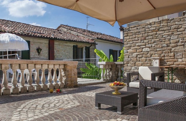 Appartement calme avec piscine à Modigliana