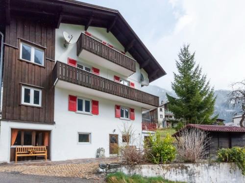 Apartment in Sankt Gallenkirch near Ski Lift, cleaning included