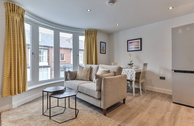 Apartment in Scarborough near the Beach