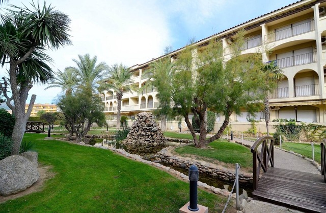 Appartement avec terrasse et piscine