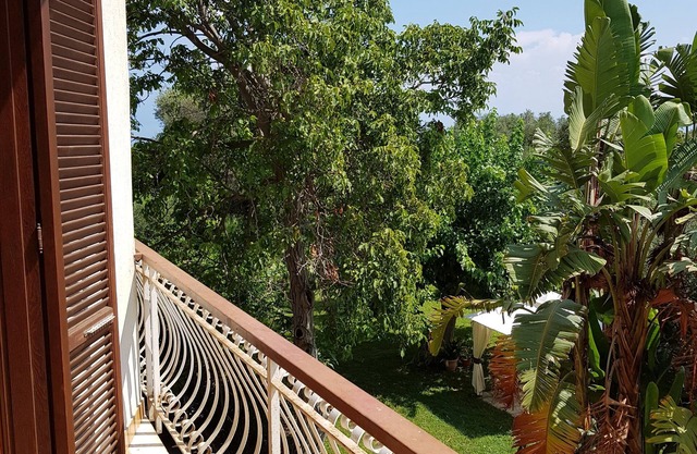 Apartment in villa with large garden - 5 min from the sea -15 from Tropea