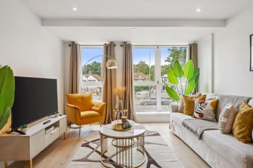 Apartment in Wimbledon with Cinema, Gym, Game Room! Upto 30 Percent OFF