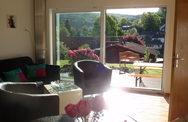 Appartement incl. Calme, repos, jardin et parfaites fonctionnalités dans le Hochtaunus