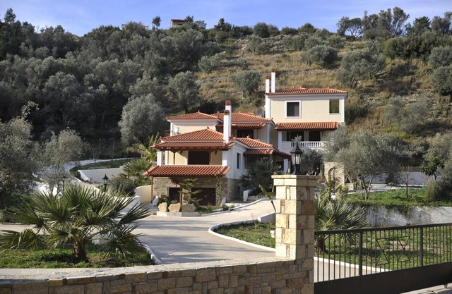 Appartement 'Ira' à Kerveli Villa de luxe, piscine, Folklore Museum & Dive Center