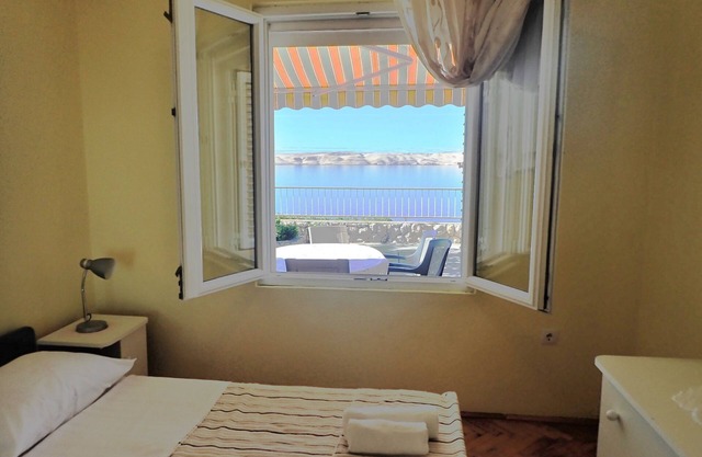 Appartement Jela-on the seafront (58491-A1) - Tribanj - Obicaj