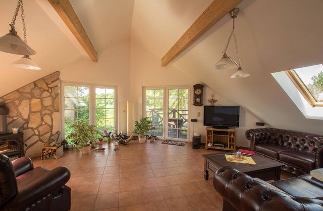 Appartement "Kenz-Küstrow" avec jardin partagé, balcon et Wi-Fi