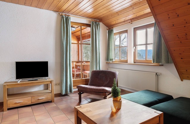 Appartement 'Kinzigstuben' avec vue sur les montagnes, terrasse partagée et Wi-Fi