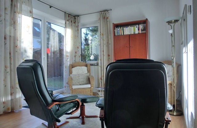 Apartment KL24 - 3-room apartment with large garden, on the ground floor, for 3 persons, WLAN