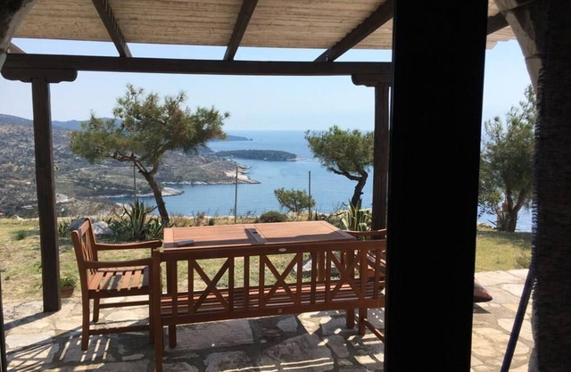 Appartement Ksevni 90 m² au rez-de-chaussée d'une maison de vacances près d'Aliki