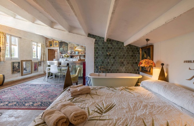 Appartement 'La Fabriqueta Deluxe' avec vue sur les montagnes, Wi-Fi et climatisation