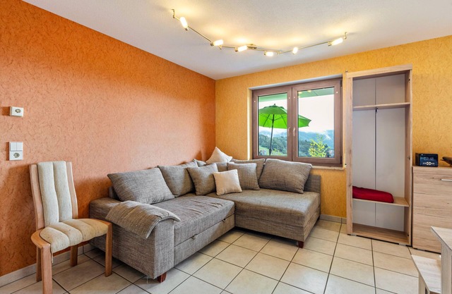 Appartement "Haus Landblick" avec vue sur les montagnes, terrasse partagée et Wi-Fi