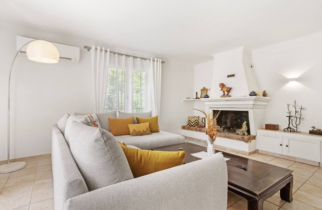 Apartamento 'Le Clos De L'ange 3' con terraza privada, Wi-Fi y aire acondicionado