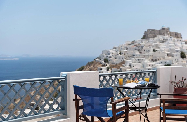 Apartment 'Lefkanthemo' with Sea View, Wi-Fi and Air Conditioning