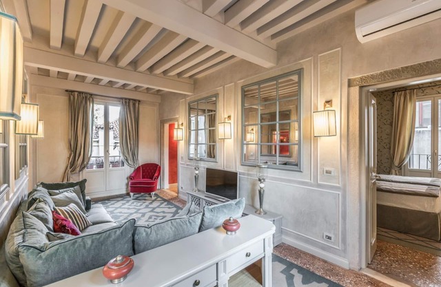 Apartment Lia - Four Bedroom Villa, Sleeps 8