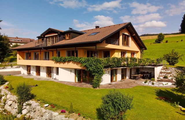 Appartement "Lichtblick" avec vue sur les montagnes, balcon et Wi-Fi
