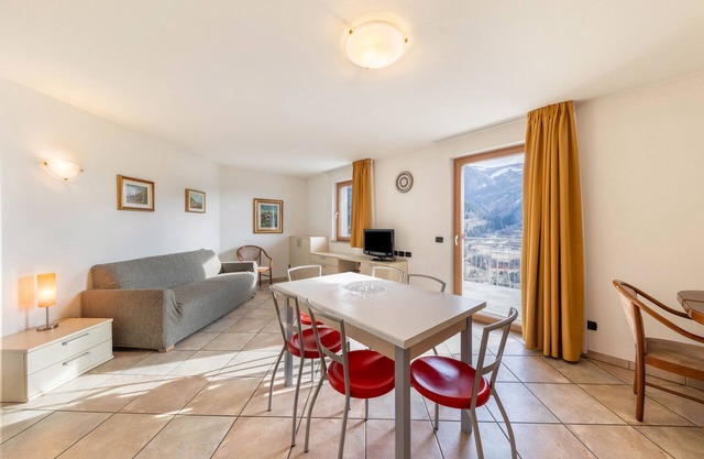 Appartement 'Litegosa - Casa Alma' avec vue sur les montagnes, terrasse privée et Wi-Fi