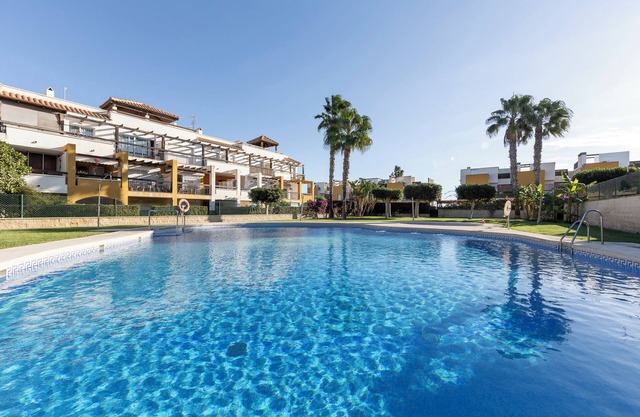 Appartement 'Lomas De Mar 3' avec vue sur les montagnes, Wi-Fi et climatisation