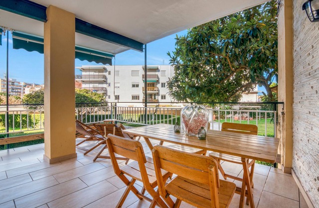 Appartement 'Los Lolos Jávea' avec piscine partagée, terrasse privée et Wi-Fi