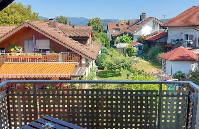 Appartement 'Ferienwohnung Lueg Ins Wiesental' avec vue sur les montagnes, balcon et Wi-Fi