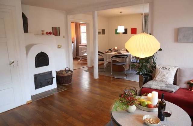 Appartement "Luise Im Künstlerhaus" avec terrasse privée, balcon et Wi-Fi