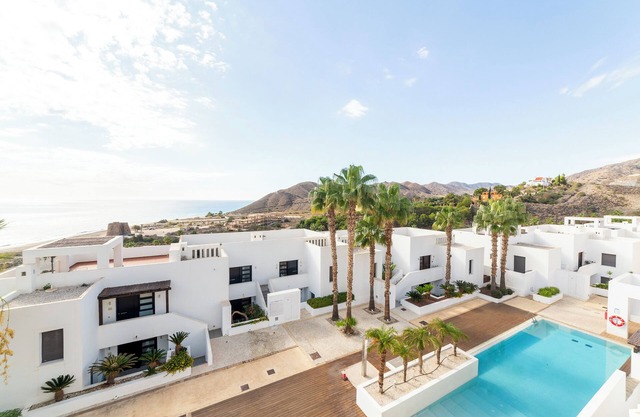 Apartment 'Macenas La Beach' with Sea View, Wi-Fi and Air Conditioning